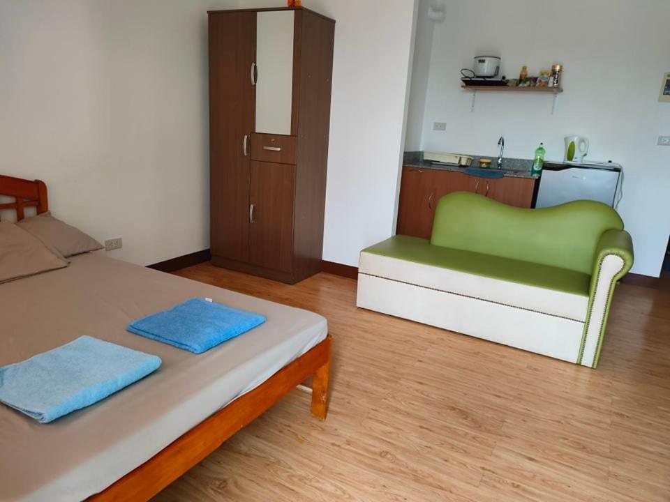 Huge Studio @ Arezzo Place Davao Condominium Eksteriør bilde